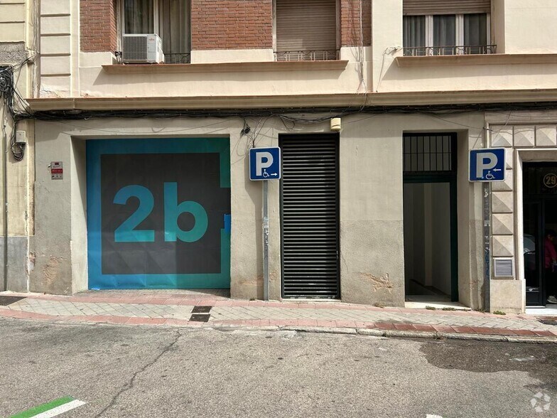 Immeuble residentiel dans Madrid, Madrid à vendre - Photo intérieure – Image 1 sur 1