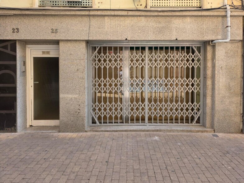 Local commercial dans Igualada, Barcelona à louer - Photo de l’immeuble – Image 1 sur 3