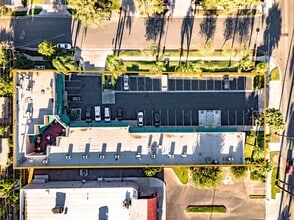 10759 Magnolia Ave, Riverside, CA à louer Photo intérieure– Image 2 sur 3