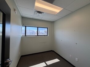 12700 W Dixie Hwy, Miami, FL à louer Photo intérieure– Image 1 sur 1