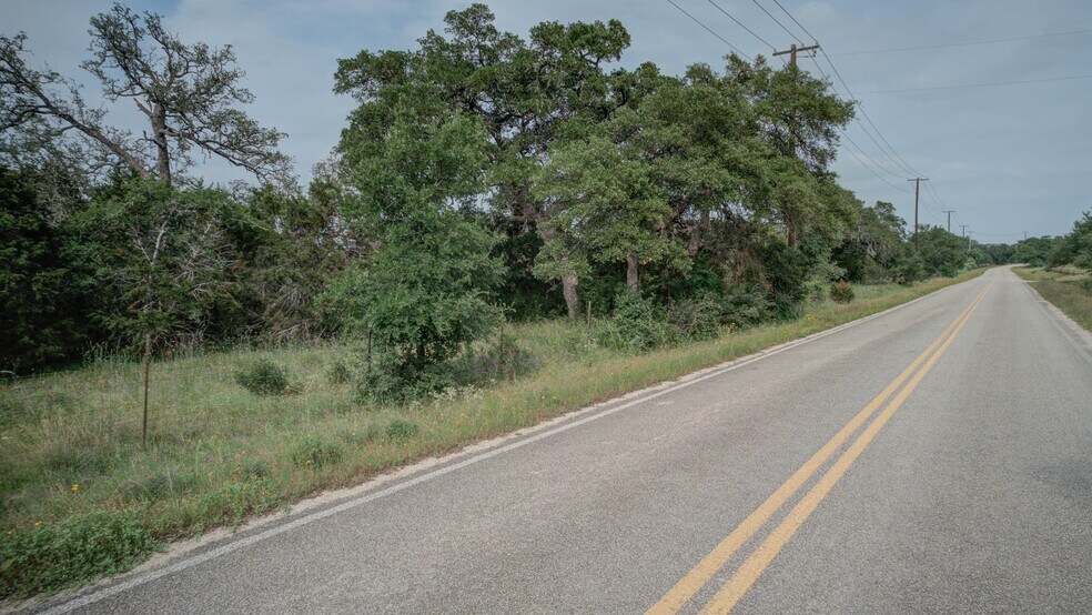 432 Herbelin Rd, New Braunfels, TX à vendre - Photo de l’immeuble – Image 2 sur 16