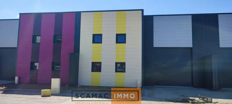 Local d'activités dans Brières-les-Scellés à vendre - Photo de l’immeuble – Image 2 sur 4