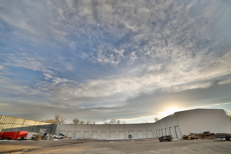 170 SW 2nd St, Loveland, CO à louer - Photo de l’immeuble – Image 1 sur 30