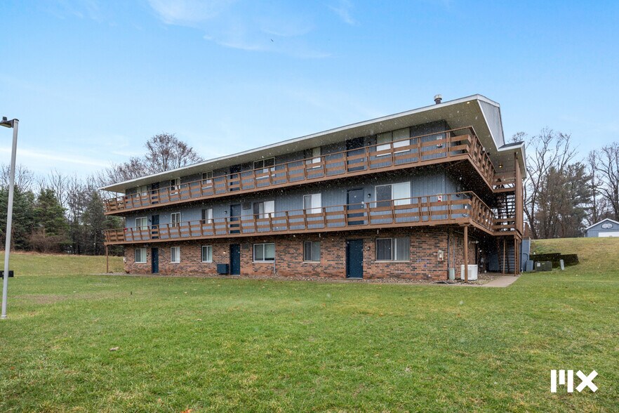 1525-1605 Bacon Ave, Portage, MI à vendre - Photo de l’immeuble – Image 1 sur 43