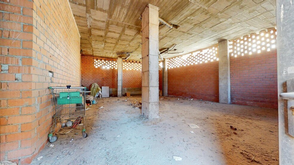 Local commercial dans Almería à vendre - Photo de l’immeuble – Image 1 sur 12