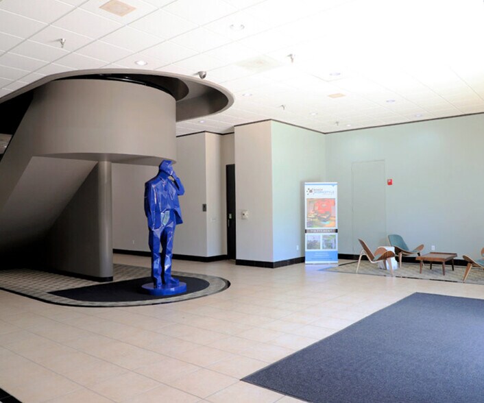 12808 W Airport Blvd, Sugar Land, TX à louer - Photo de l’immeuble – Image 2 sur 6