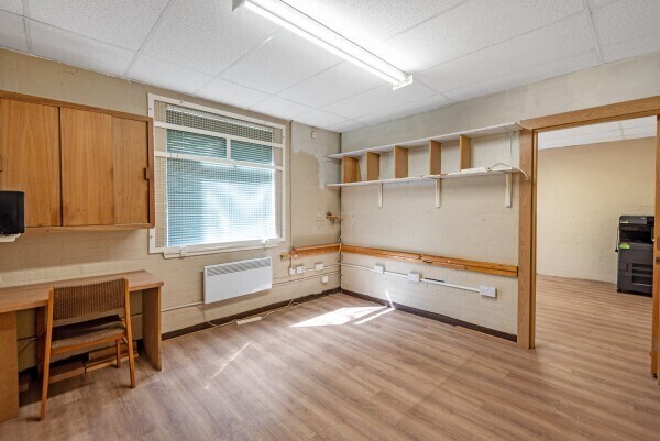 1 Crompton Rd, Glenrothes à louer - Photo de l’immeuble – Image 2 sur 7