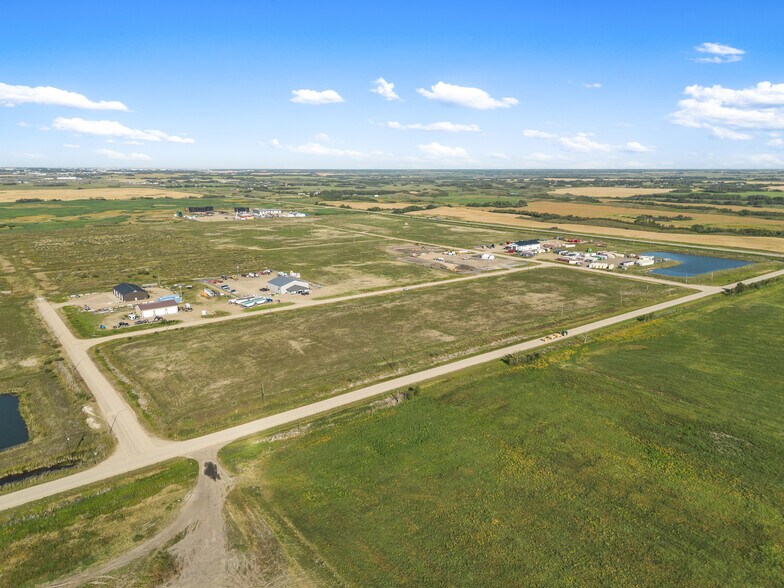 Range Road 3273, Lloydminster, SK à vendre - Photo de l’immeuble – Image 2 sur 8