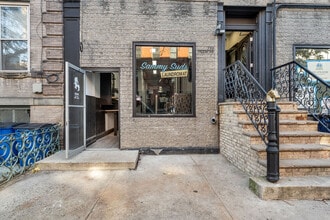 719 Willow Ave, Hoboken, NJ à louer Photo de l’immeuble– Image 1 sur 21