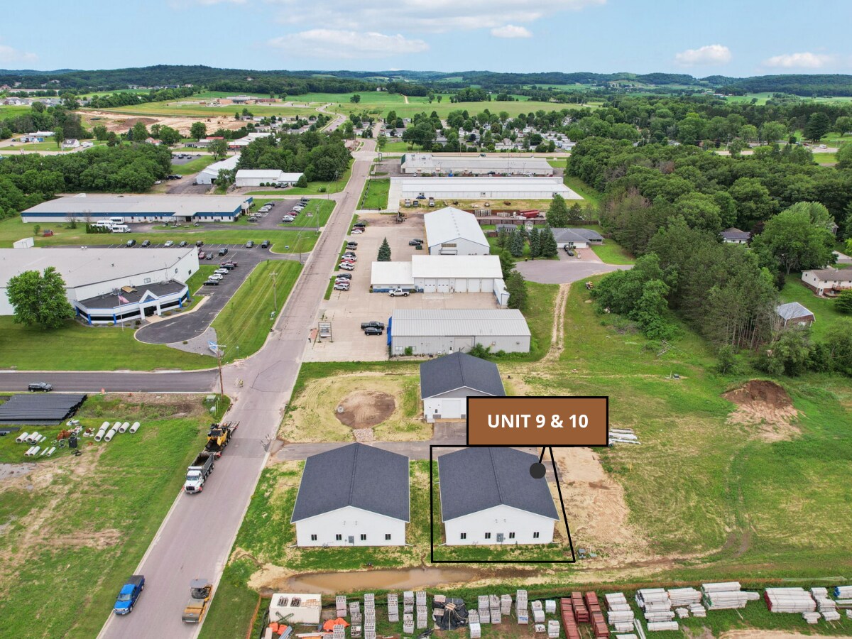 407 Wengel dr, Reedsburg, WI 53959 - Lot 9 -  - Photo intérieure - Image 1 of 15
