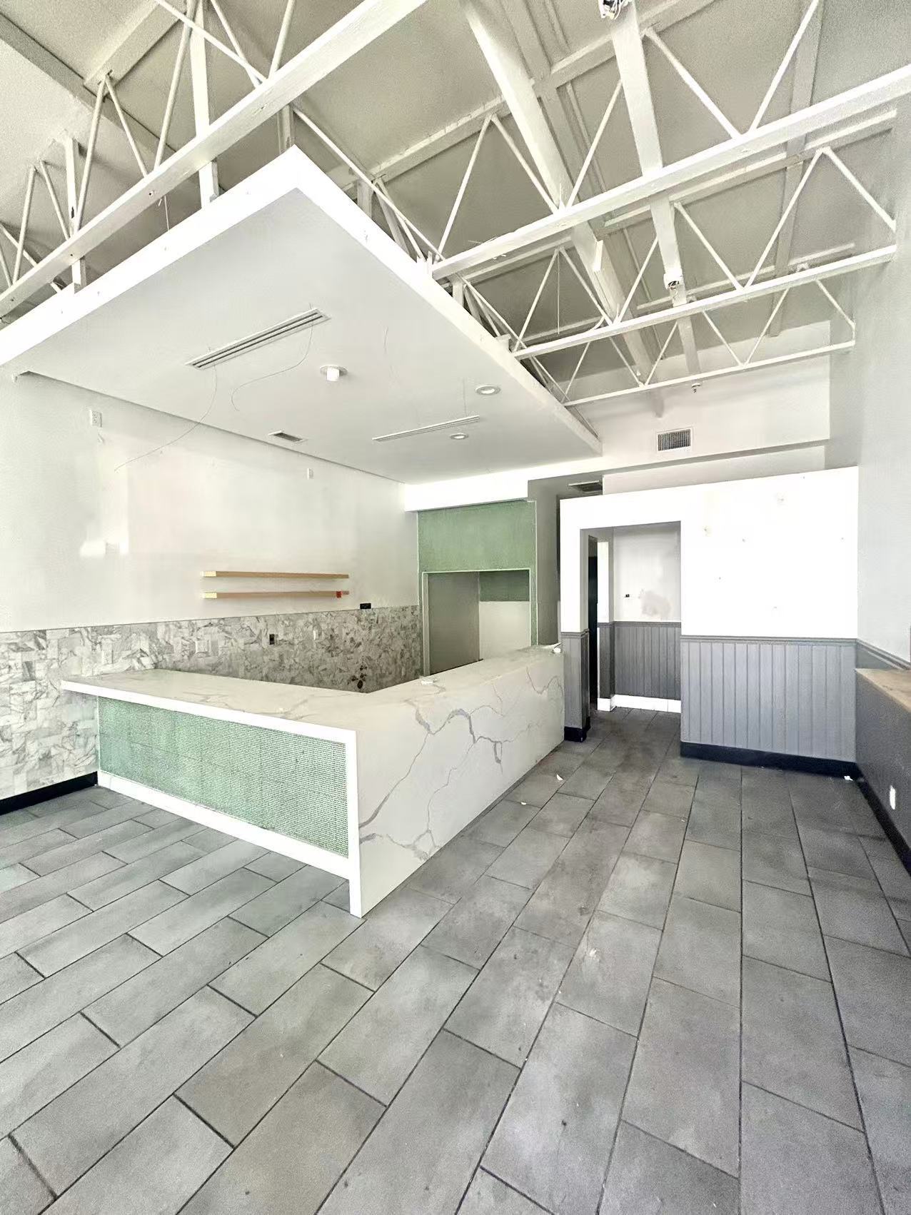 740 W Garvey Ave, Monterey Park, CA à louer Photo de l’immeuble– Image 1 sur 6