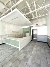 740 W Garvey Ave, Monterey Park, CA à louer Photo de l’immeuble– Image 1 sur 6