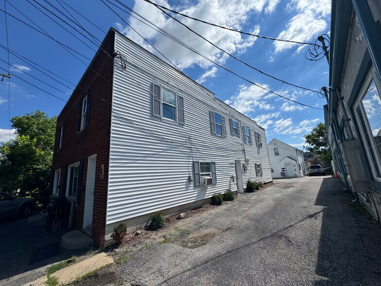 140 N West St, Crown Point, IN à vendre - Photo de l’immeuble – Image 3 sur 35