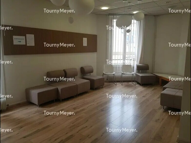 Bureau dans Rennes à louer - Photo de l’immeuble – Image 2 sur 4
