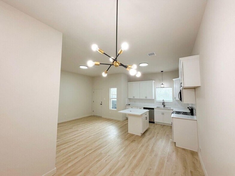 9744 Garcroft A-B st, Houston, TX à vendre - Photo de l’immeuble – Image 3 sur 17