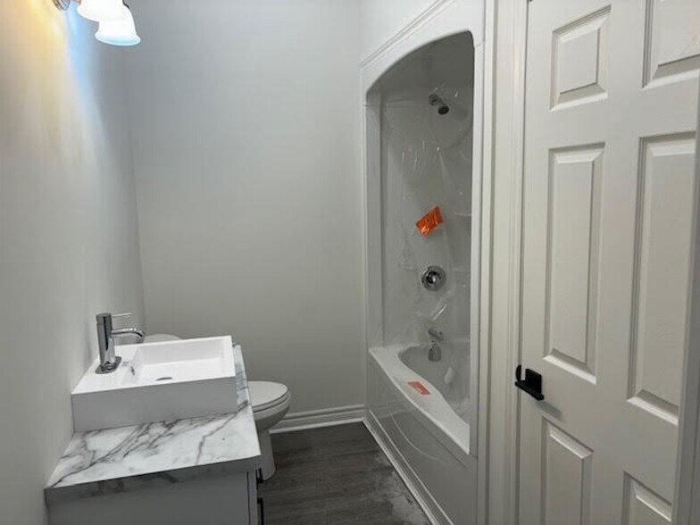 335 Wellington St, Port Colborne, ON à vendre - Photo de l’immeuble – Image 3 sur 17