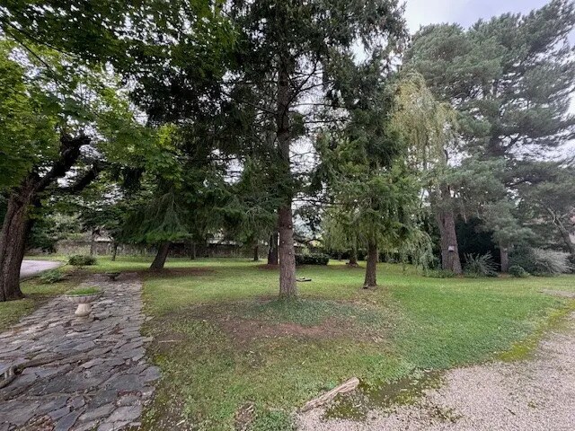 Bureau dans Saint-Chamond à louer - Photo de l’immeuble – Image 2 sur 6