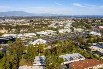 23332 Mill Creek Dr, Laguna Hills, CA - VUE AÉRIENNE  vue de carte - Image1