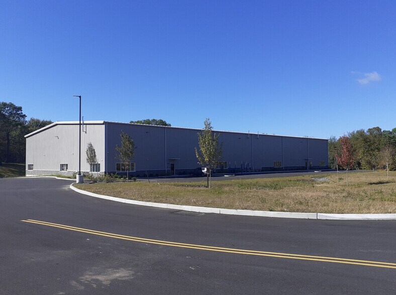2256 NY-17K, Montgomery, NY à louer - Photo de l’immeuble – Image 3 sur 29