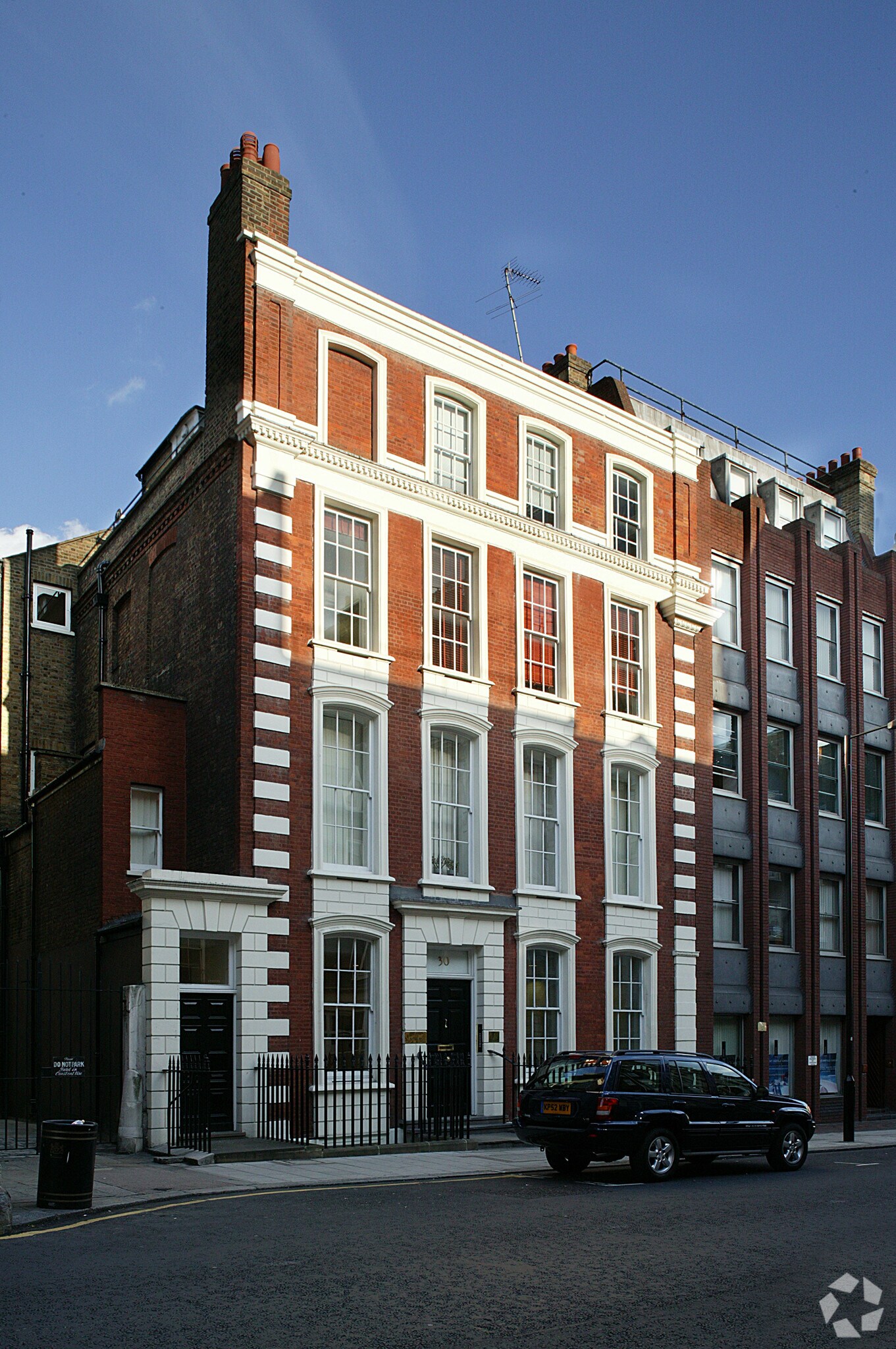 30-30A St. George St, Londres à louer Photo principale– Image 1 sur 35