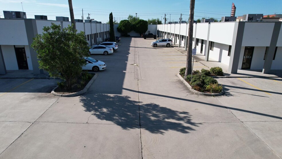 1313 W Polk Ave, Pharr, TX à louer - Photo de l’immeuble – Image 3 sur 9