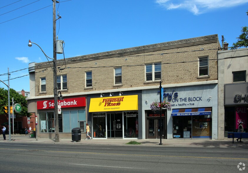 430-434 Eglinton Ave W, Toronto, ON à louer - Photo de l’immeuble – Image 2 sur 6