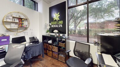 1441 Highway 6, Sugar Land, TX à louer Photo intérieure– Image 1 sur 5