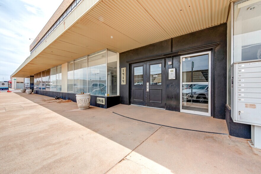 1412-1416 Texas Ave, Lubbock, TX à louer - Photo de l’immeuble – Image 2 sur 3