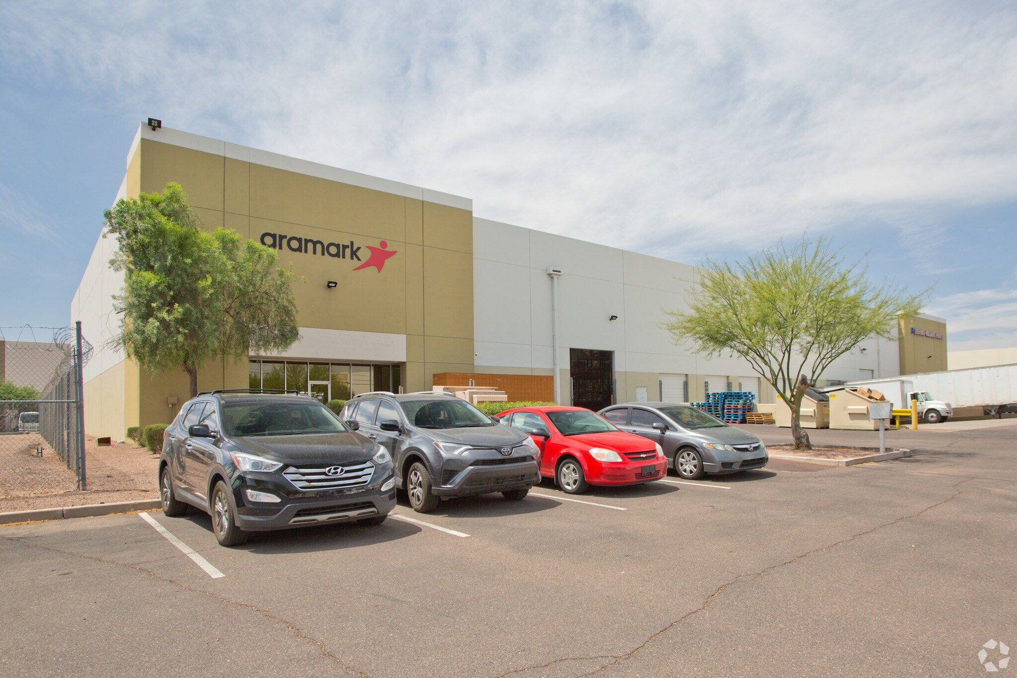 1515 E Hadley St, Phoenix, AZ à louer Photo principale– Image 1 sur 7