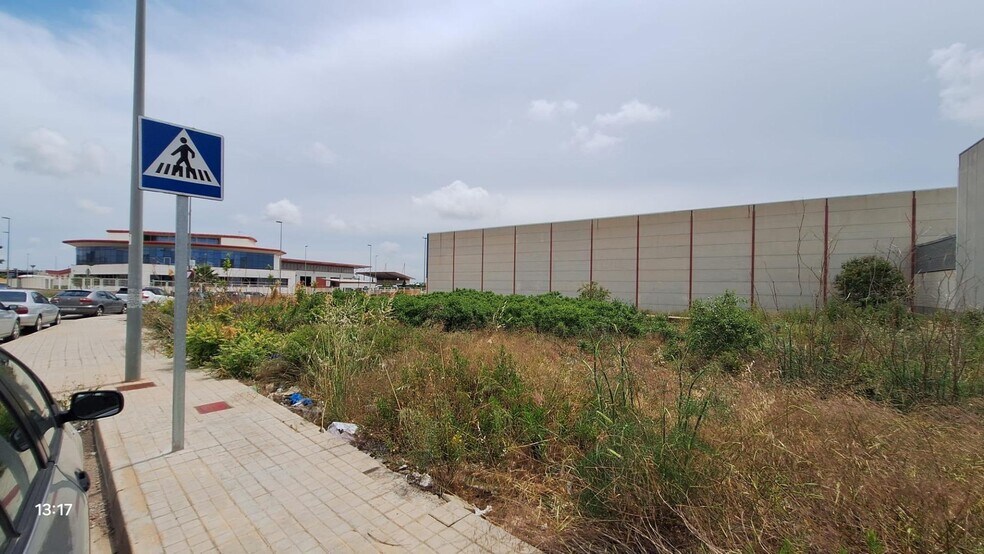 Industriel/Logistique dans NÀQUERA, Valencia à vendre - Photo de l’immeuble – Image 3 sur 5