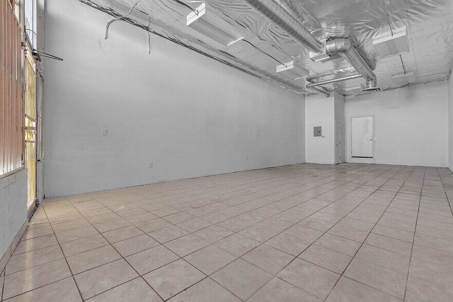 1200-1210 Stewart Ave, Las Vegas, NV à louer - Photo de l’immeuble – Image 3 sur 45