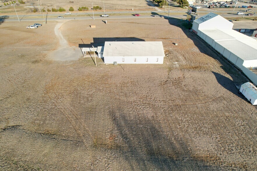 4925 North Hwy 81, Duncan, OK à louer - Photo de l’immeuble – Image 3 sur 18