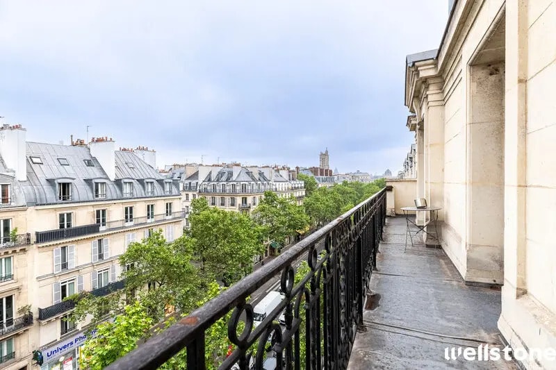 52 Rue Saint-Denis, Paris à louer - Photo de l’immeuble – Image 1 sur 4