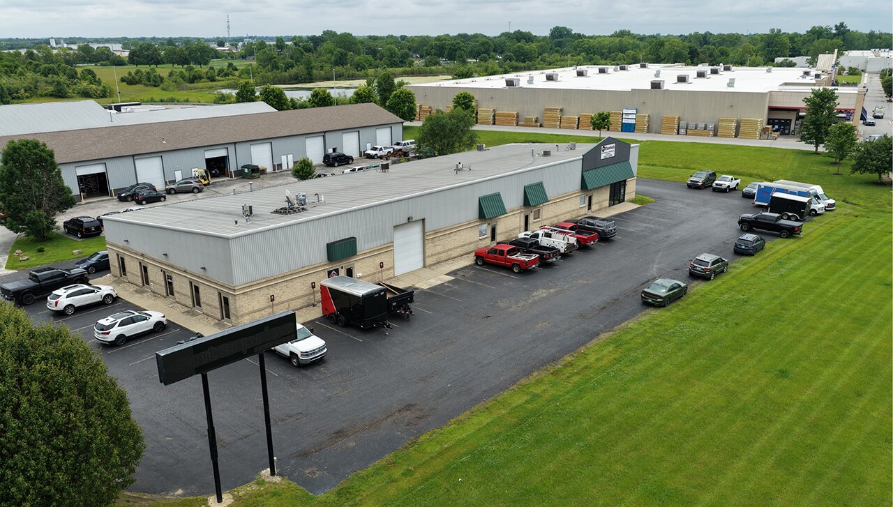 171 Commerce Dr, Franklin, IN à louer Photo de l’immeuble– Image 1 sur 4