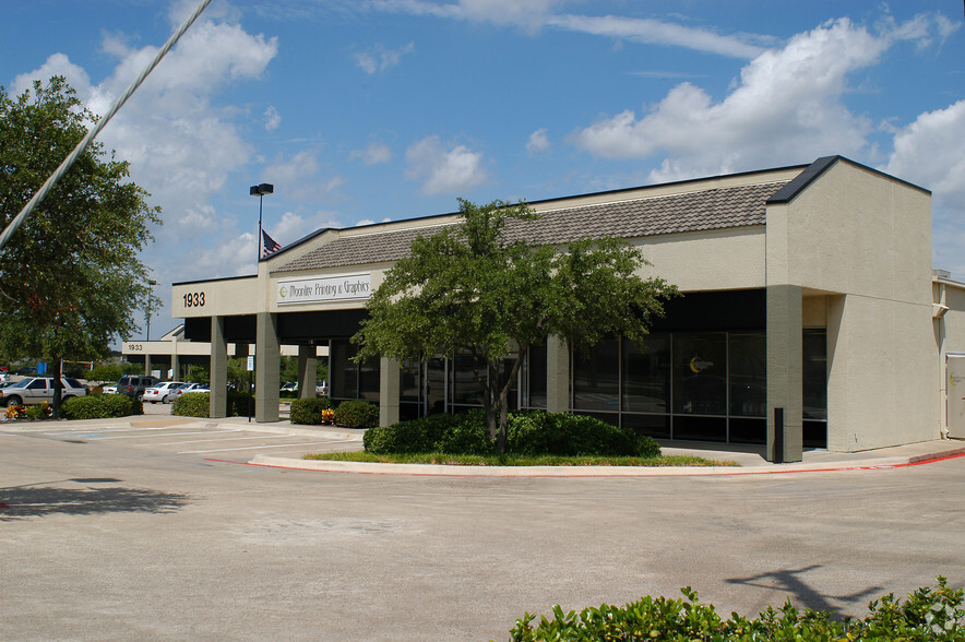 1933 E Frankford Rd, Carrollton, TX à vendre - Photo de l’immeuble – Image 2 sur 2