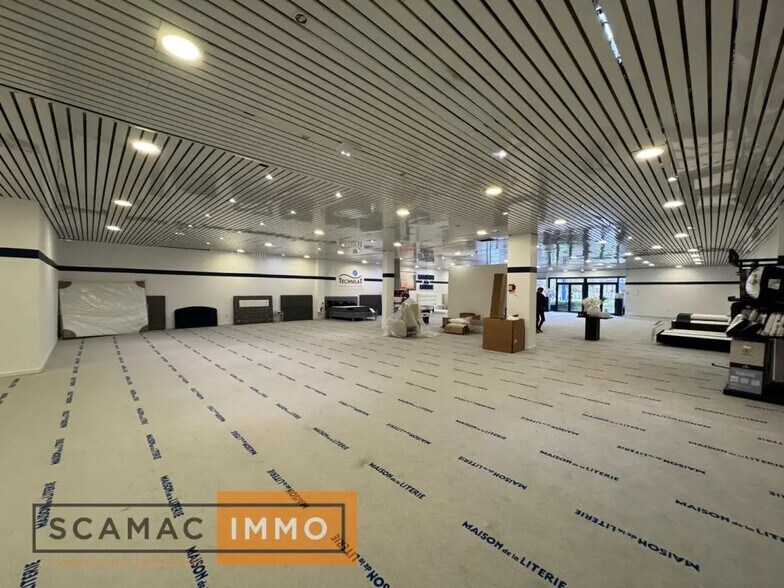 Local commercial dans Pringy à louer - Photo intérieure – Image 3 sur 7