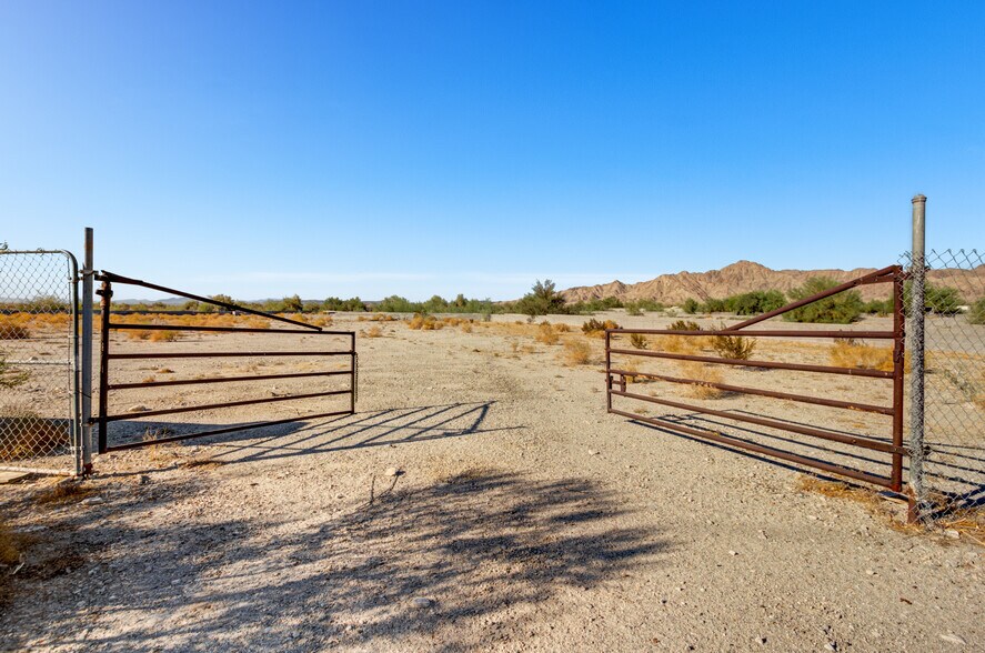 0001 Masterson, Yuma, AZ à vendre - Photo de l’immeuble – Image 2 sur 22