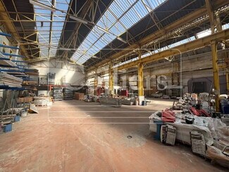 Plus de détails pour Local d'activités à louer