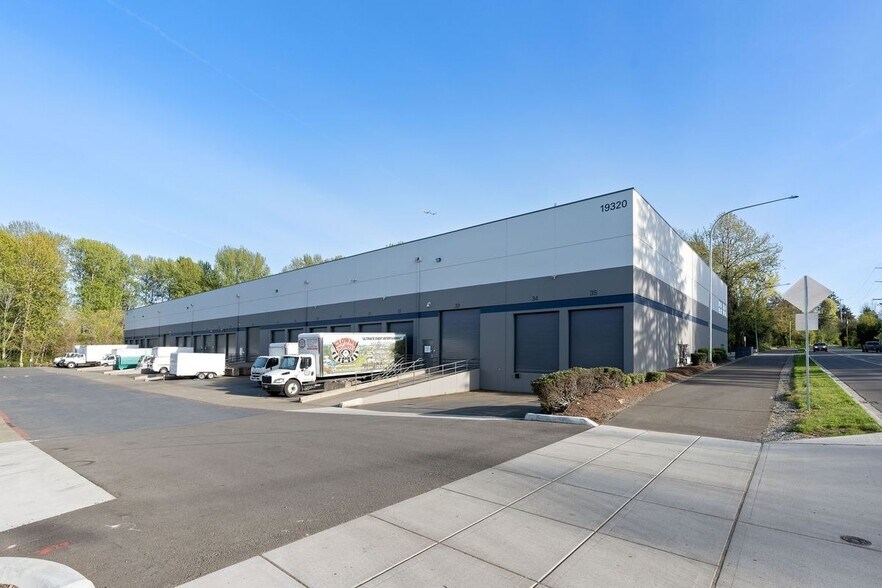 19320 Des Moines Memorial Dr, Seatac, WA à louer - Photo de l’immeuble – Image 2 sur 7