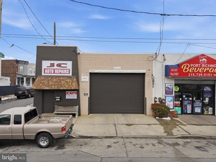 2621 E Tioga St, Philadelphia, PA à vendre - Photo de l’immeuble – Image 2 sur 16