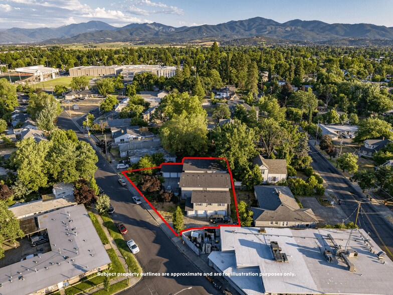 516 J St, Medford, OR à vendre - Photo de l’immeuble – Image 3 sur 30