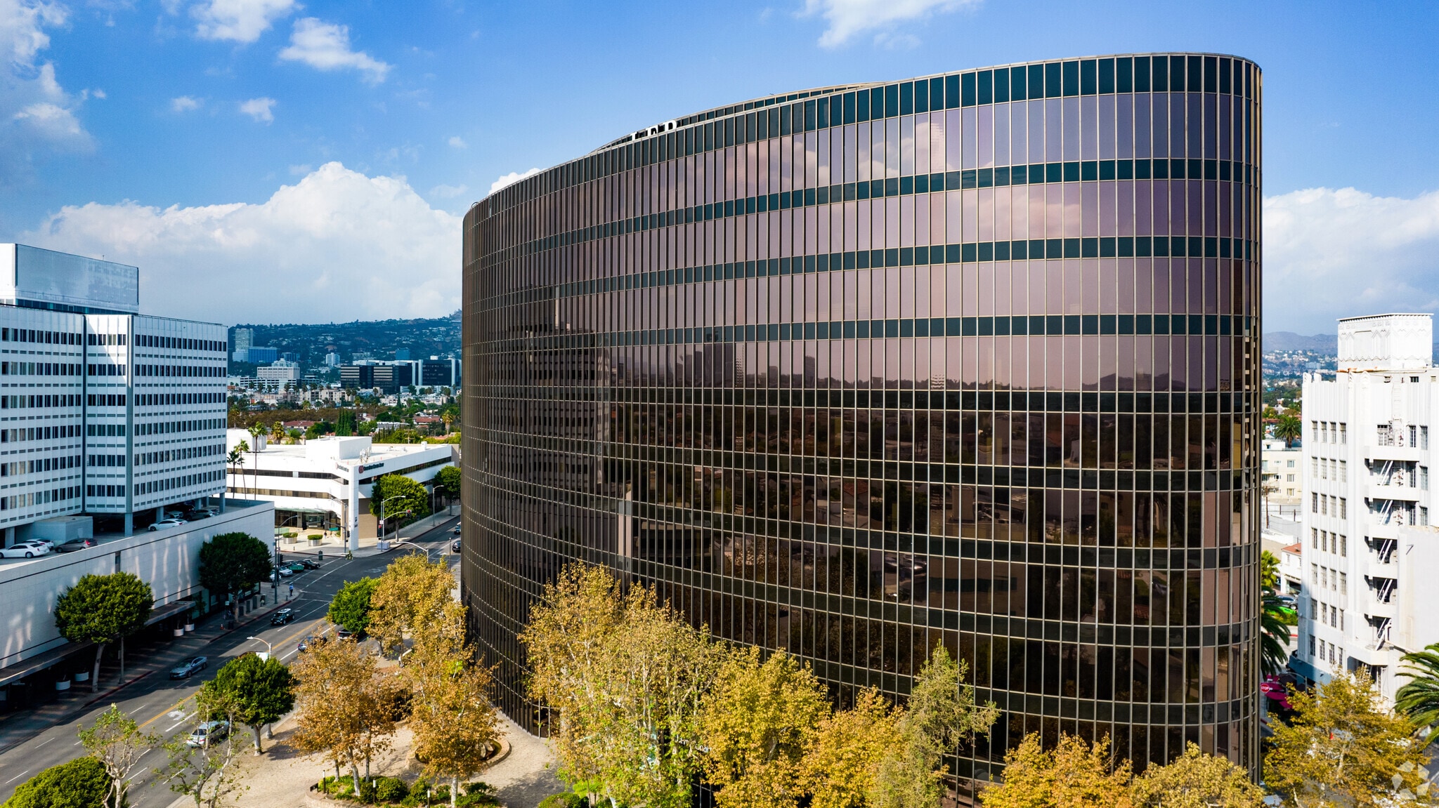 8484 wilshire Blvd, Beverly Hills, CA à louer Photo principale– Image 1 sur 19