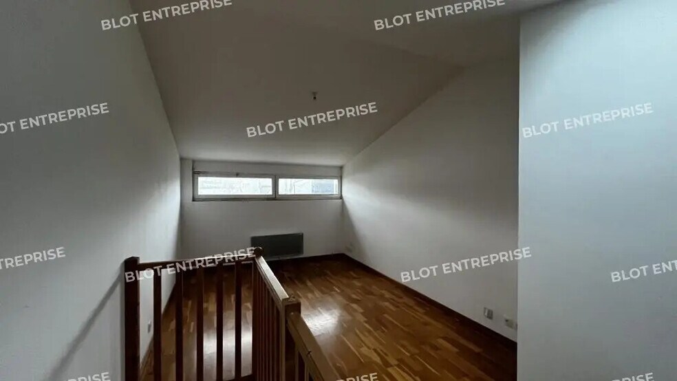 Bureau dans Pacé à vendre - Photo de l’immeuble – Image 2 sur 5