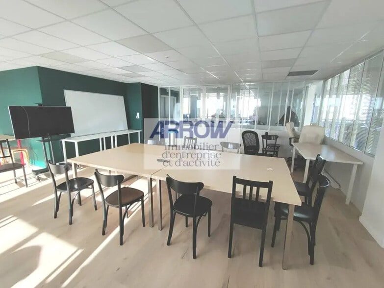Bureau dans Nantes à louer - Photo de l’immeuble – Image 2 sur 7
