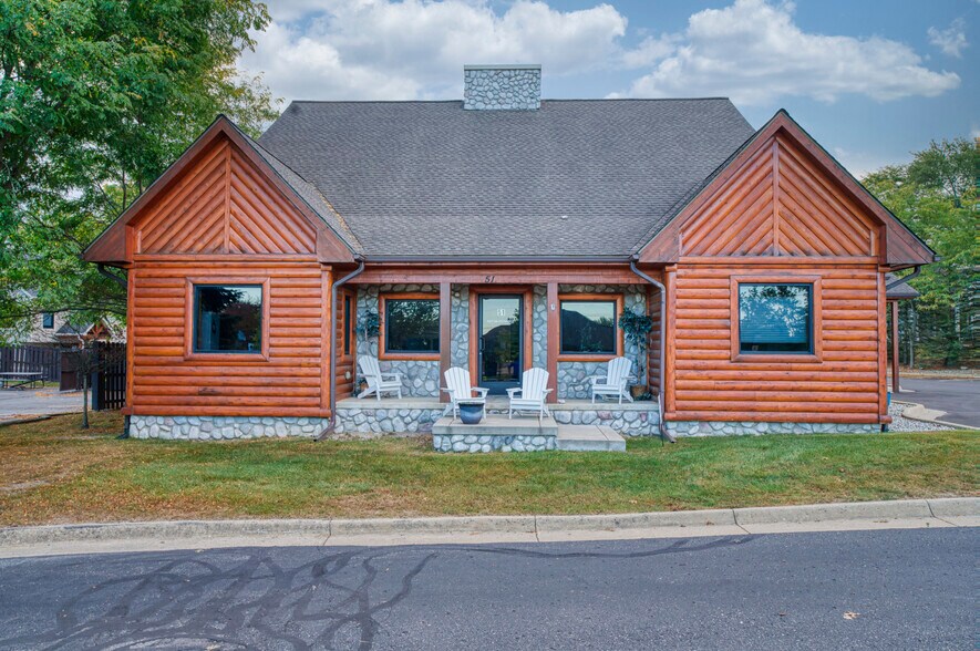 51 Chilson Rd, Howell, MI à vendre - Photo de l’immeuble – Image 3 sur 25