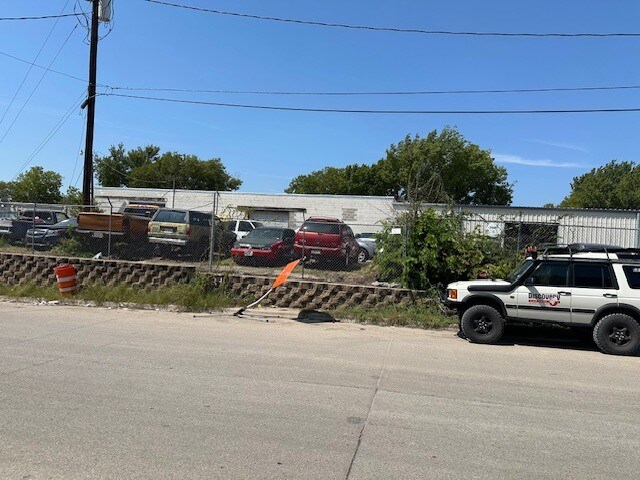 3409 N Grove St, Fort Worth, TX à vendre - Photo de l’immeuble – Image 2 sur 4