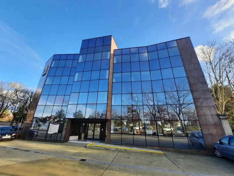 Bureau dans Sotteville-lès-Rouen à louer - Photo de l’immeuble – Image 1 sur 11