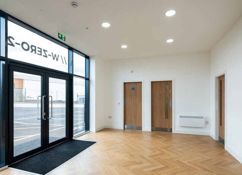 1A Minto Dr, Aberdeen à vendre - Photo de l’immeuble – Image 3 sur 6