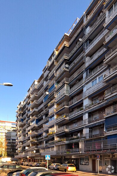 Calle Porto Colón, 8, Alcorcón, Madrid à vendre - Photo de l’immeuble – Image 2 sur 2