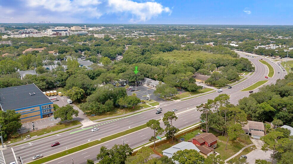 14517 Bruce B Downs Blvd, Tampa, FL à louer - Photo de l’immeuble – Image 2 sur 13